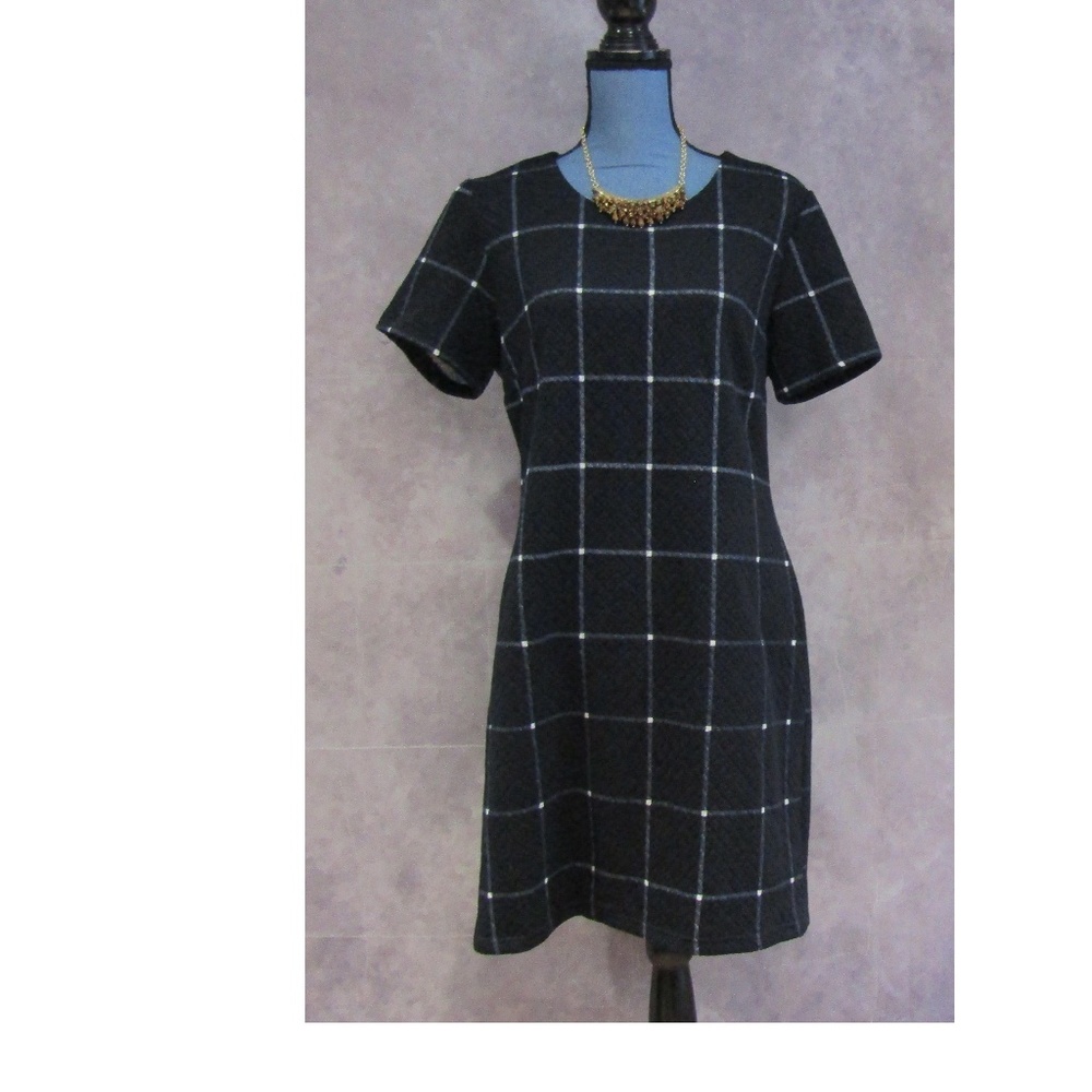 Sharagano Black Windowpane Plaid Quilted Dress 12